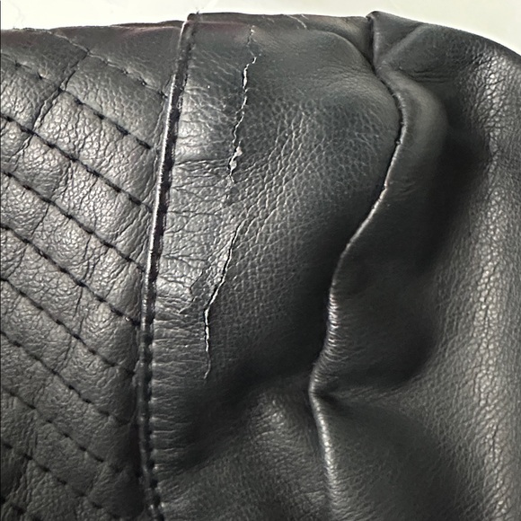 Express Women's Sleek Black Leather moto Jacket - Picture 9 of 9